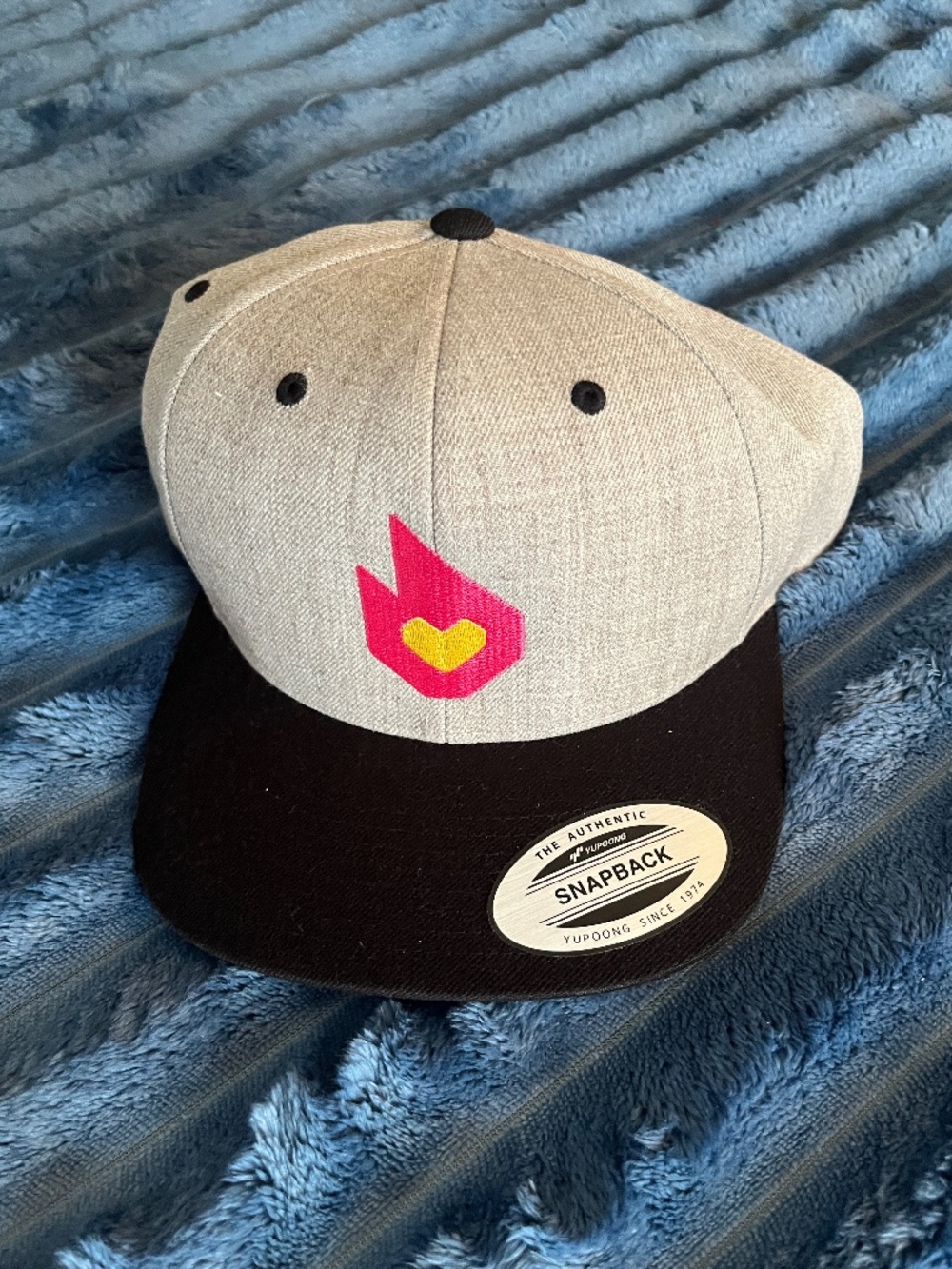MUST GO: Brand New Fandom Snapback Hat, Unisex Swag